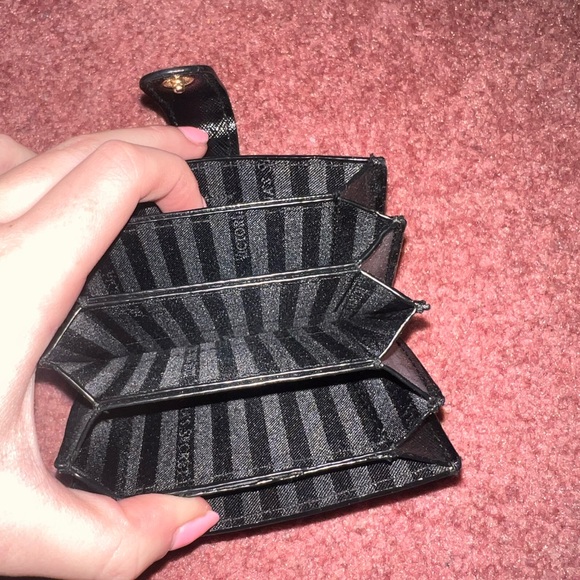 Victoria’s Secret card holder wallet - Picture 2 of 2